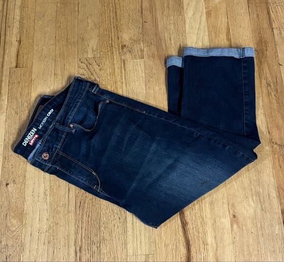 Levi Denim - Women’s Denizen Levis Dark Wash Modern Crop Cuffed Low Rise Capri Jeans, Size 18